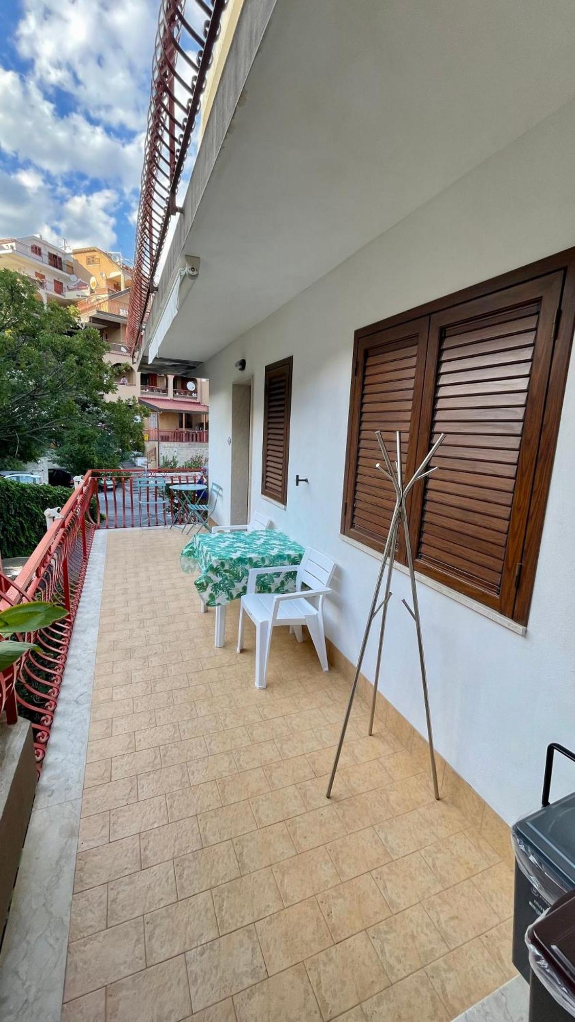 Villa Baia Aurora Letojanni Exterior foto
